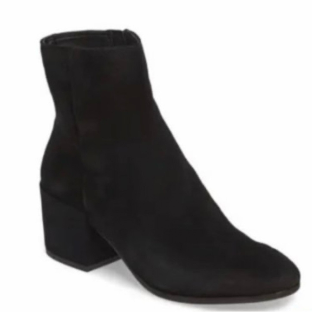 Dolce Vita Maude Black Suede Ankle Booties New with Defect - Picture 2 of 5